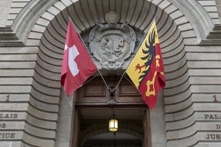 Le procès en appel d'un homme de 72 ans accusé d'avoir étouffé sa femme se tient au Palais de justice à Genève.